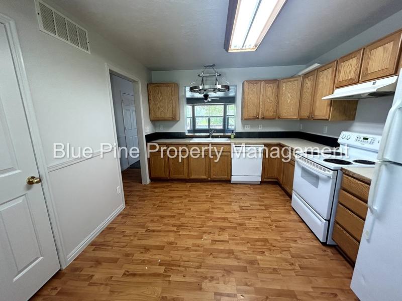 House for rent at 648 E Poplar St, Pocatello, ID 83201