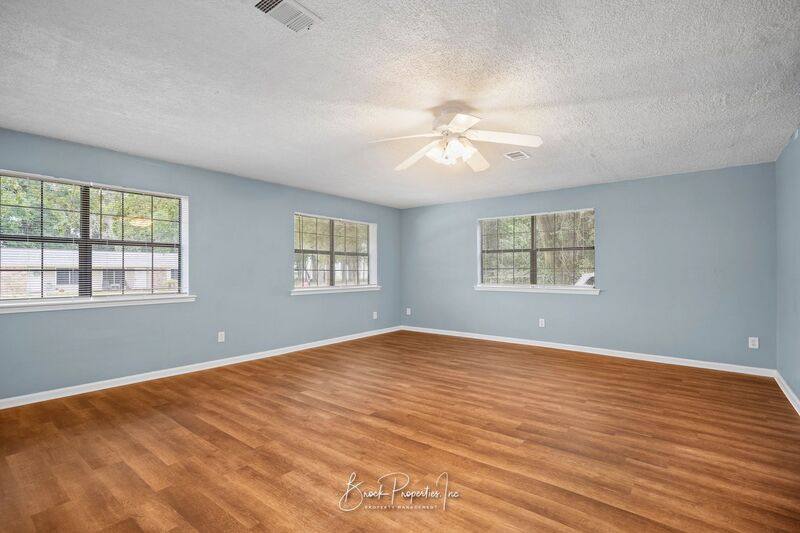 House for rent at 1511 Woodchuck Ave, Pensacola, FL 32504