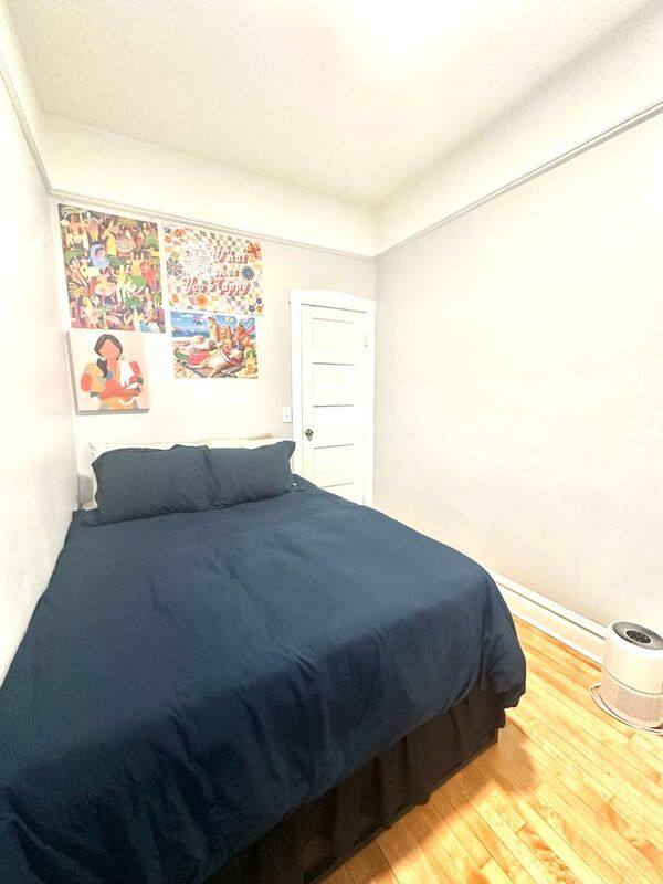 Apartment for rent at 2303 S Oakley Ave #3R, Chicago, IL 60608