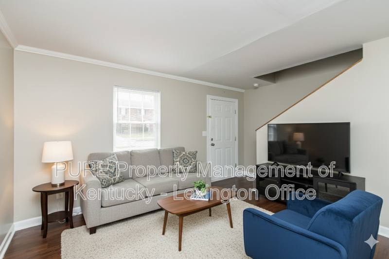 Townhouse for rent at 209 Landings Dr #1, Frankfort, KY 40601