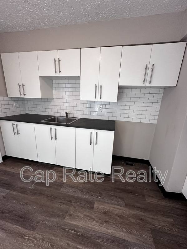House for rent at 2359 McGuffey Rd, Columbus, OH 43211