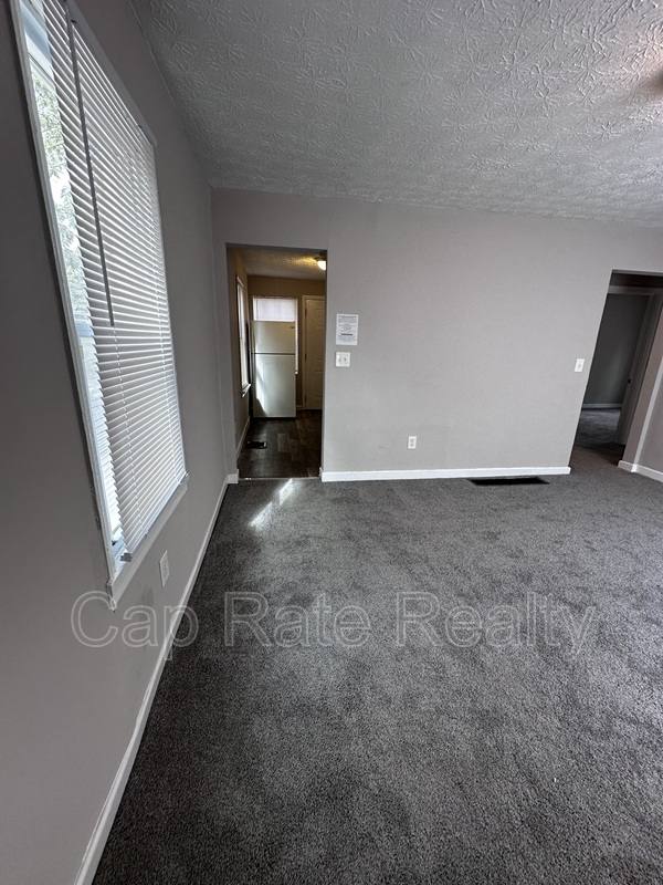 House for rent at 2359 McGuffey Rd, Columbus, OH 43211
