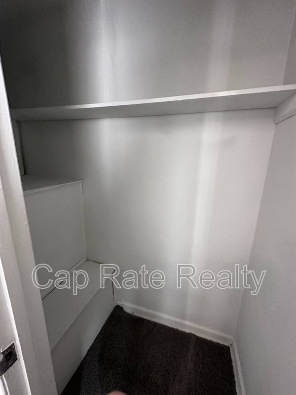 House for rent at 2359 McGuffey Rd, Columbus, OH 43211