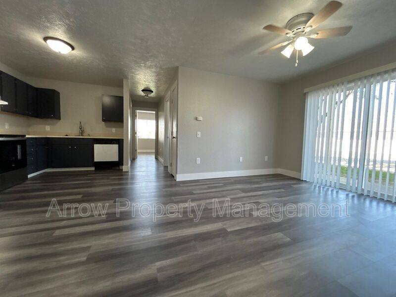 Apartment for rent at 940 27th St #2, Clarinda, IA 51632