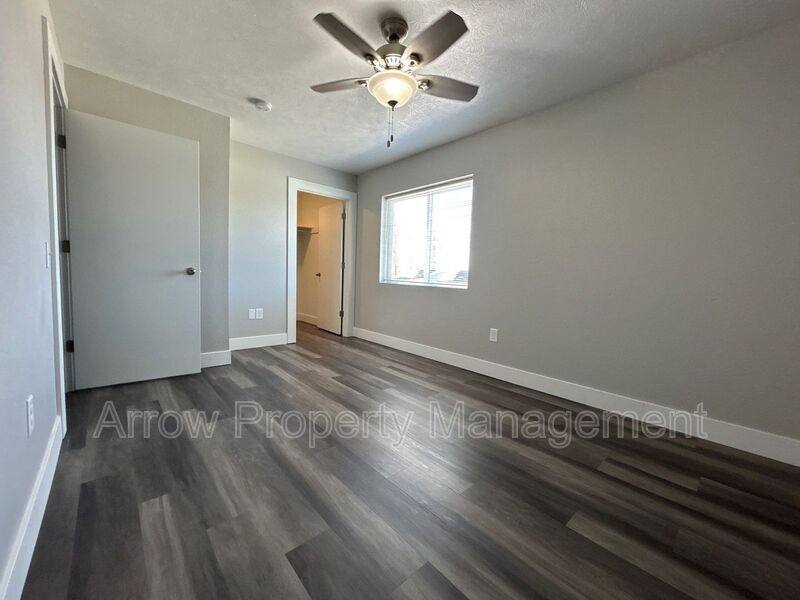 Apartment for rent at 940 27th St #2, Clarinda, IA 51632