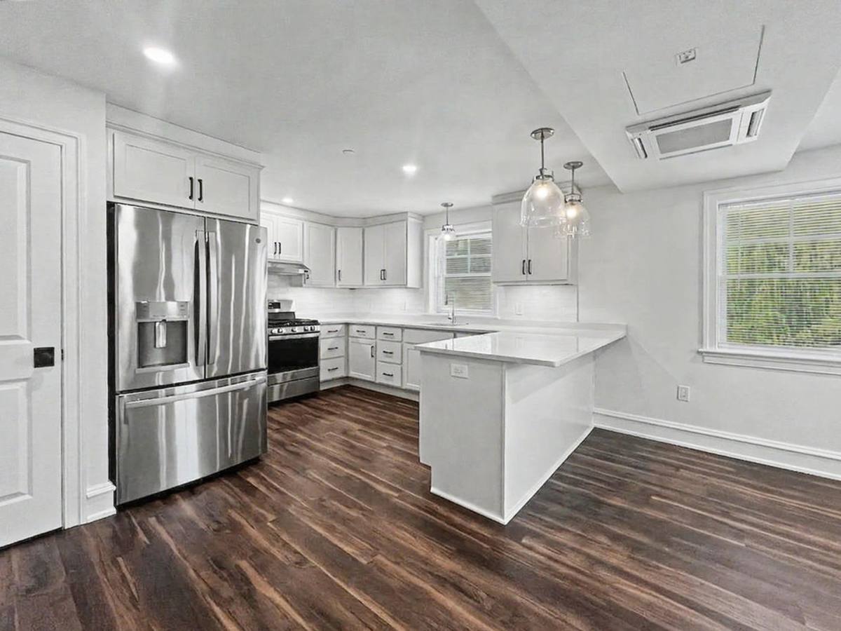Apartment for rent at 1 Pennsylvania Ave, Wayne, PA 19087