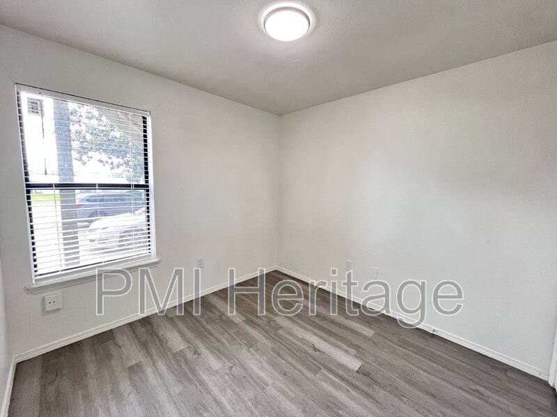 Apartment for rent at 606 Virginia St #102, Springdale, AR 72764