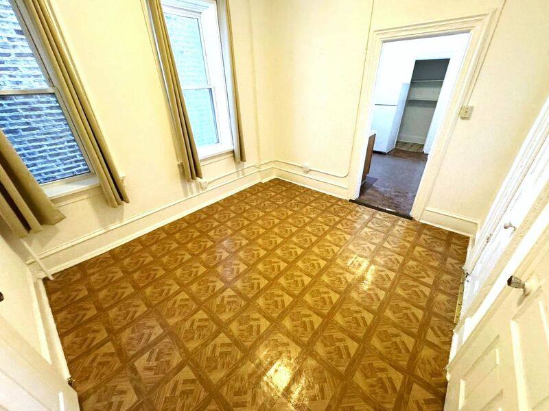 Apartment for rent at 1325 W 18th St #2M, Chicago, IL 60608