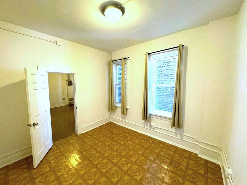 Apartment for rent at 1325 W 18th St #2M, Chicago, IL 60608