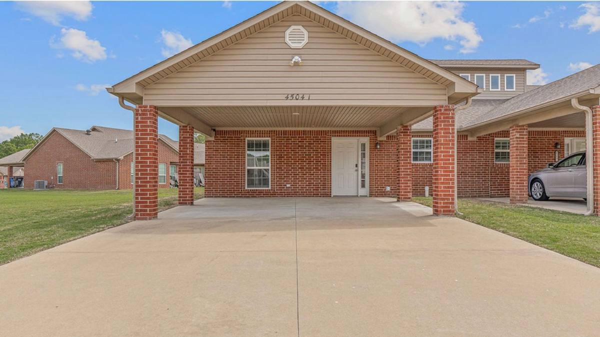 Apartment for rent at 4504 Regina Court, Jonesboro, AR 72404