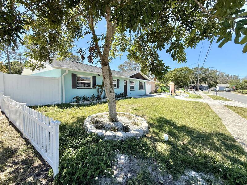 House for rent at 11786 126th Terrace, Largo, FL 33778