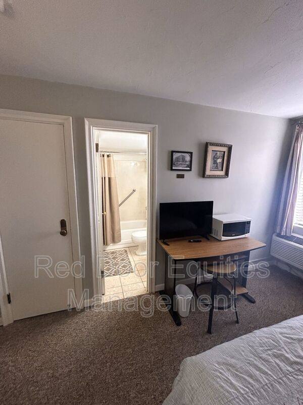 House for rent at 123 N Broad St #405, Lancaster, OH 43130