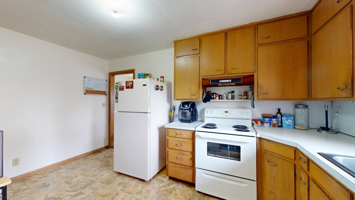House for rent at 2109 Barr Dr, Ames, IA 50010