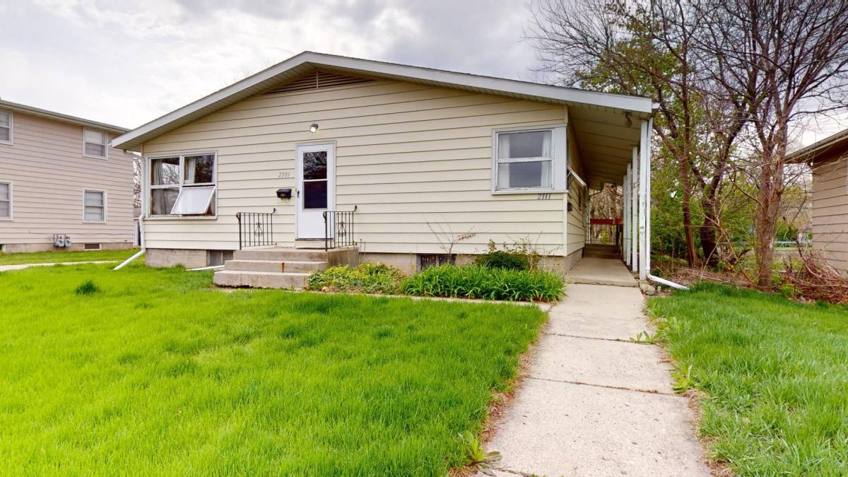 House for rent at 2109 Barr Dr, Ames, IA 50010