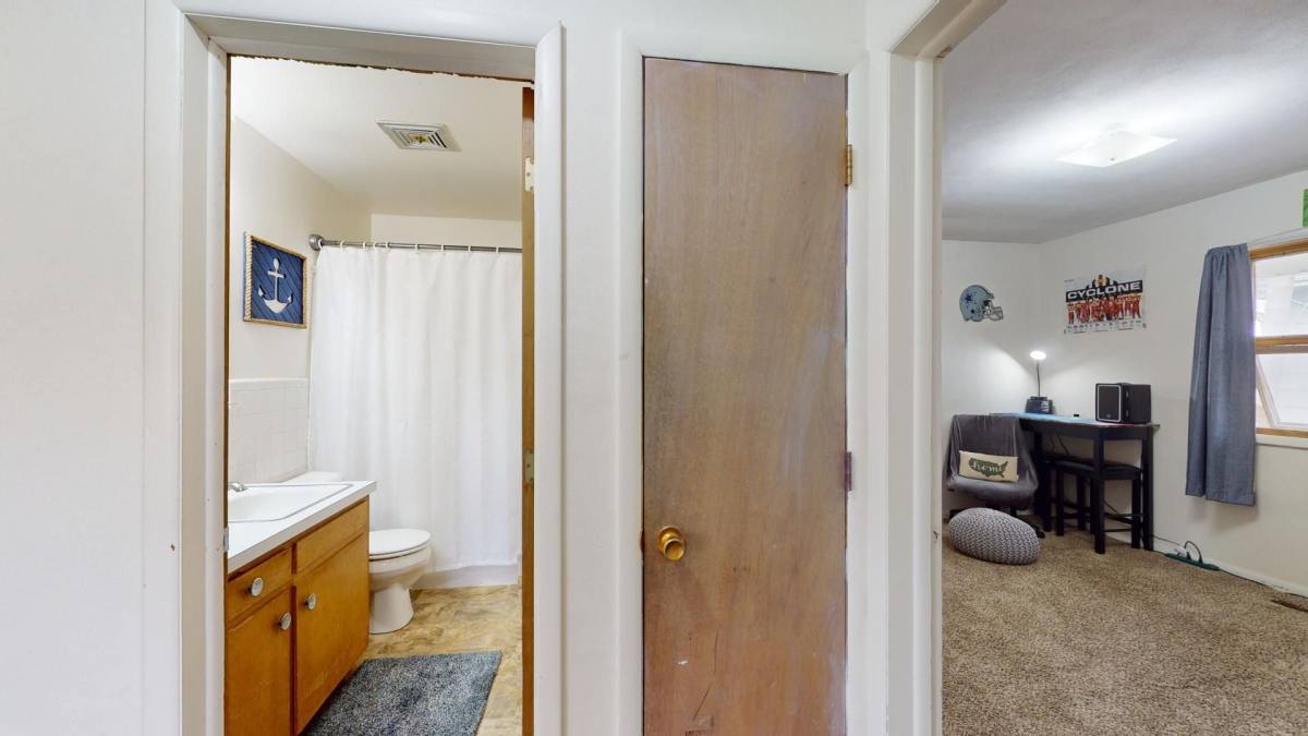 House for rent at 2109 Barr Dr, Ames, IA 50010