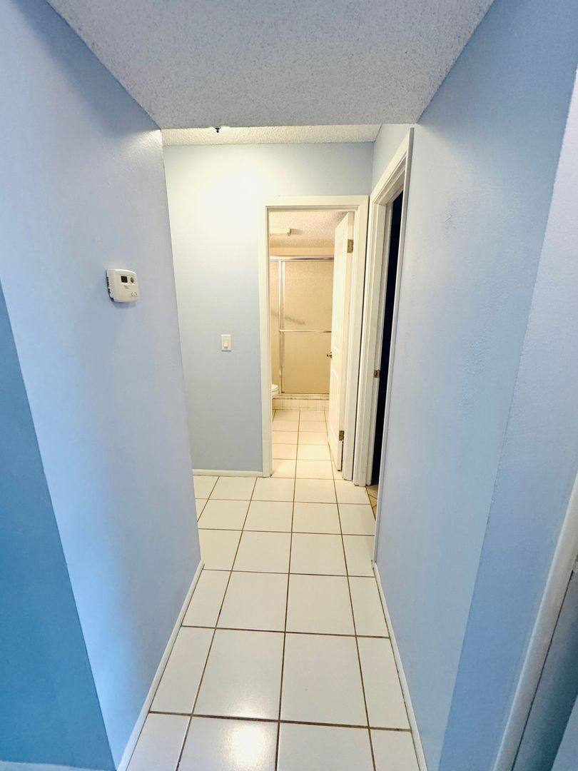 Apartment for rent at 5649 Midnight Pass Rd, Sarasota, FL 34242