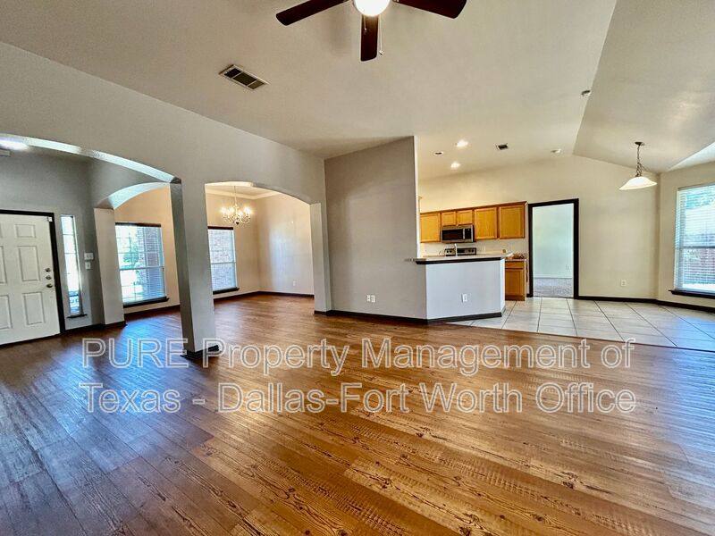 House for rent at 629 Madeline Court, Azle, TX 76020
