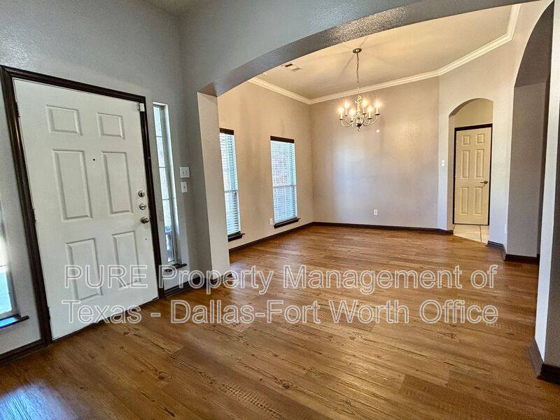 House for rent at 629 Madeline Court, Azle, TX 76020