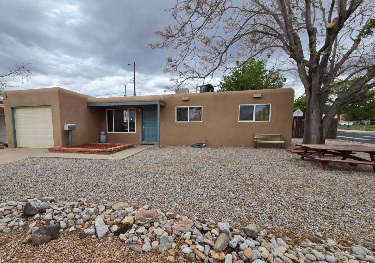 House for rent at 1500 Shirley St NE, Albuquerque, NM 87111