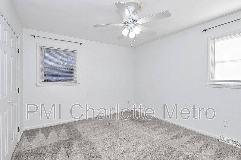 House for rent at 9916 Windrift Rd, Charlotte, NC 28215