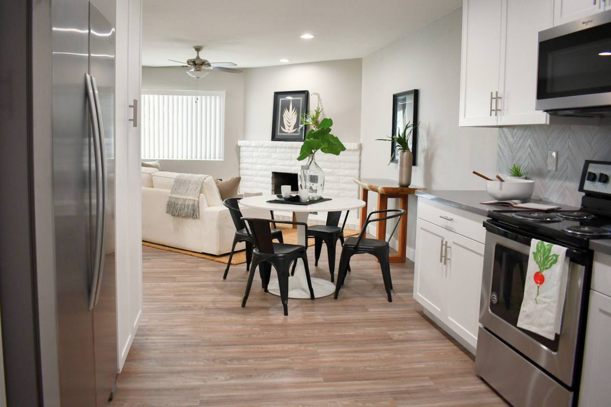 Apartment for rent at 302-338 E Fallbrook St, Fallbrook, CA 92028
