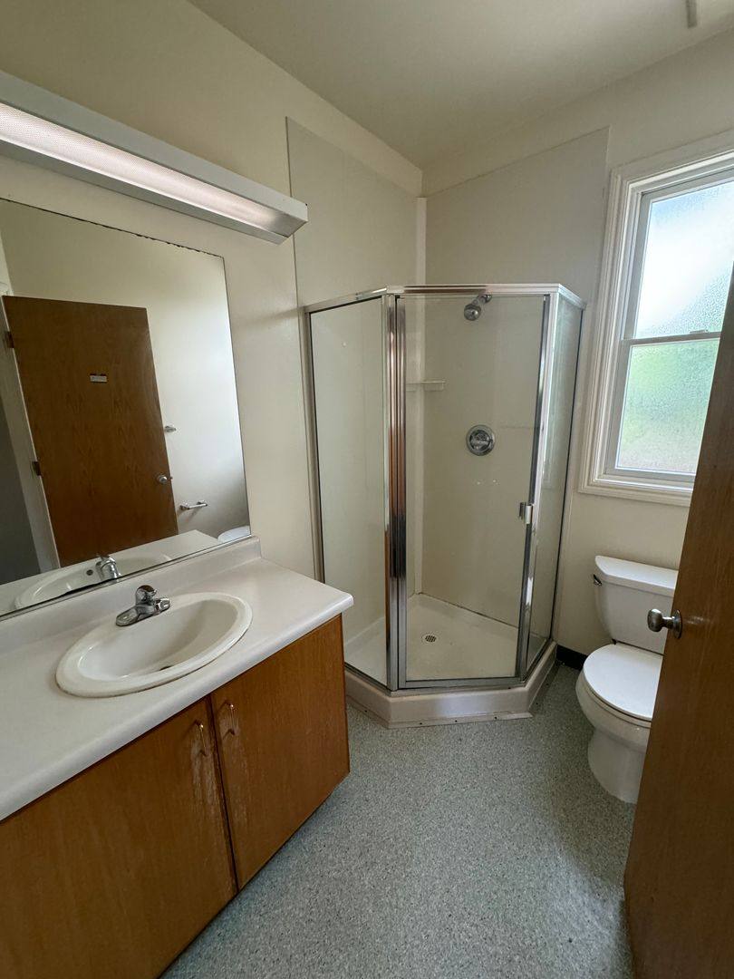 Apartment for rent at 2527 Piedmont Ave, Berkeley, CA 94704