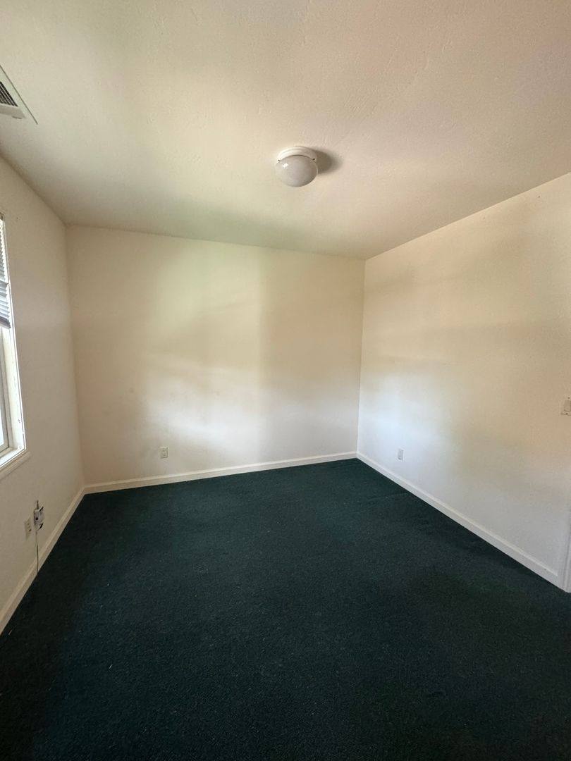 Apartment for rent at 2527 Piedmont Ave, Berkeley, CA 94704