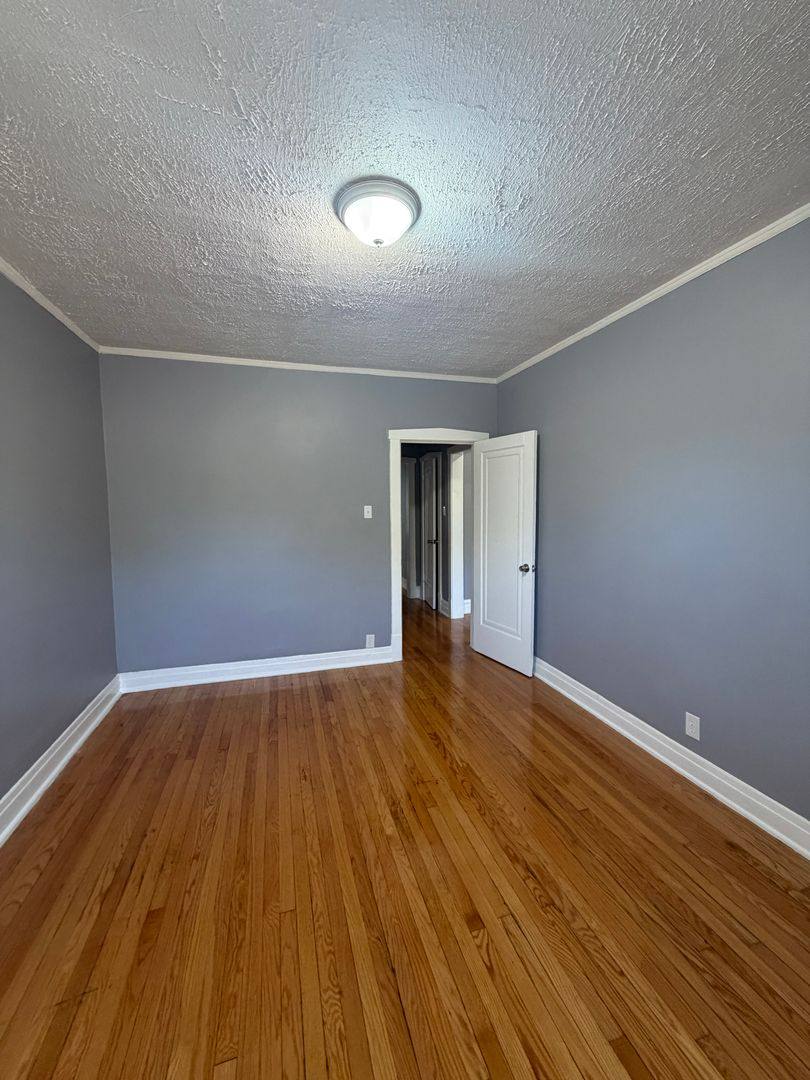 Apartment for rent at 7001 S Aberdeen St, Chicago, IL 60621