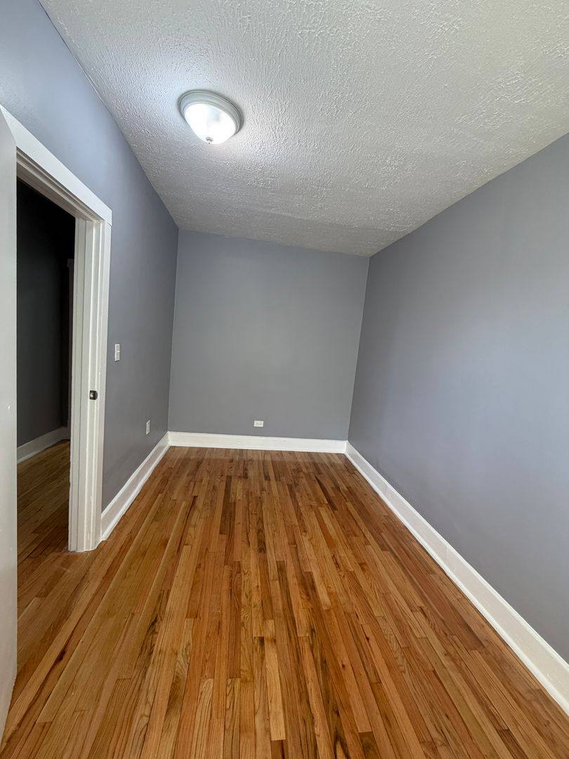 Apartment for rent at 7001 S Aberdeen St, Chicago, IL 60621