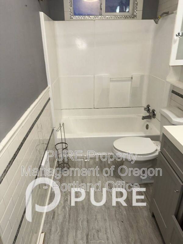 Apartment for rent at 1049 SE Walnut St #12, Hillsboro, OR 97123