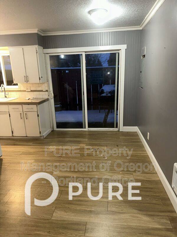 Apartment for rent at 1049 SE Walnut St #12, Hillsboro, OR 97123
