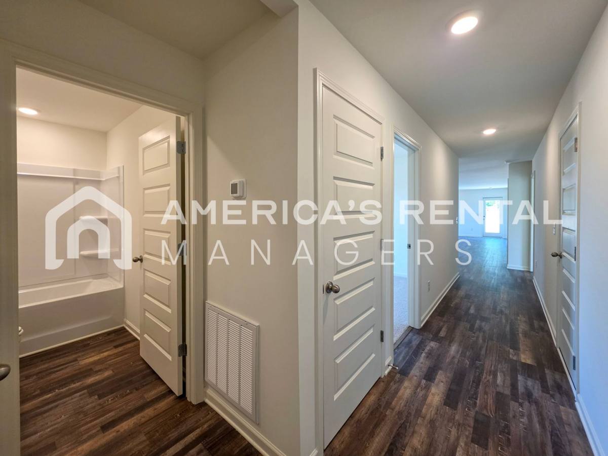 House for rent at 2400 Sky Dr, Tuscaloosa, AL 35405