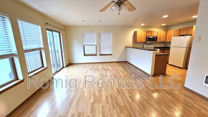 Townhouse for rent at 8111 NE 36th Court, Vancouver, WA 98665