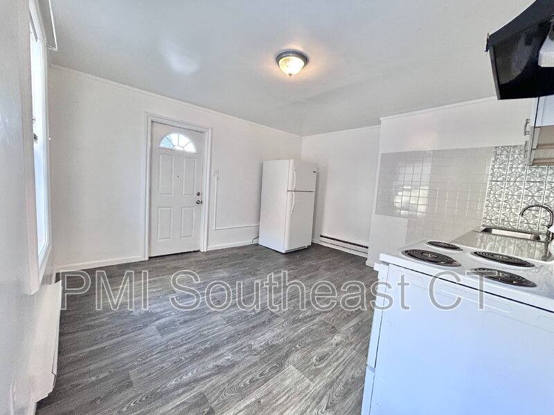 Apartment for rent at 187 Laurel Hill Ave #3, Norwich, CT 06360
