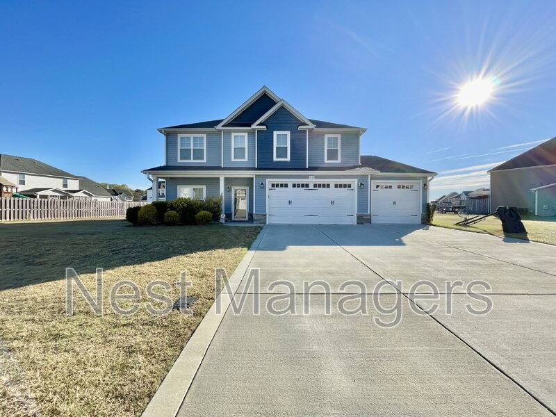 House for rent at 5137 Thruway Rd, Hope Mills, NC 28348