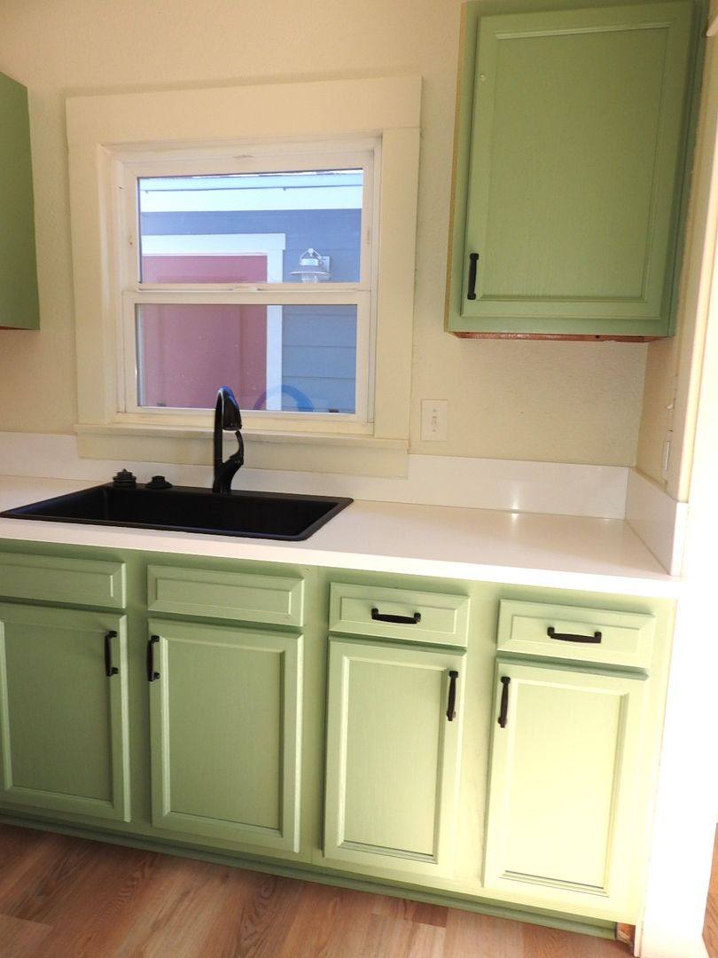 Apartment for rent at 3700 Crestwood Place, San Diego, CA 92103