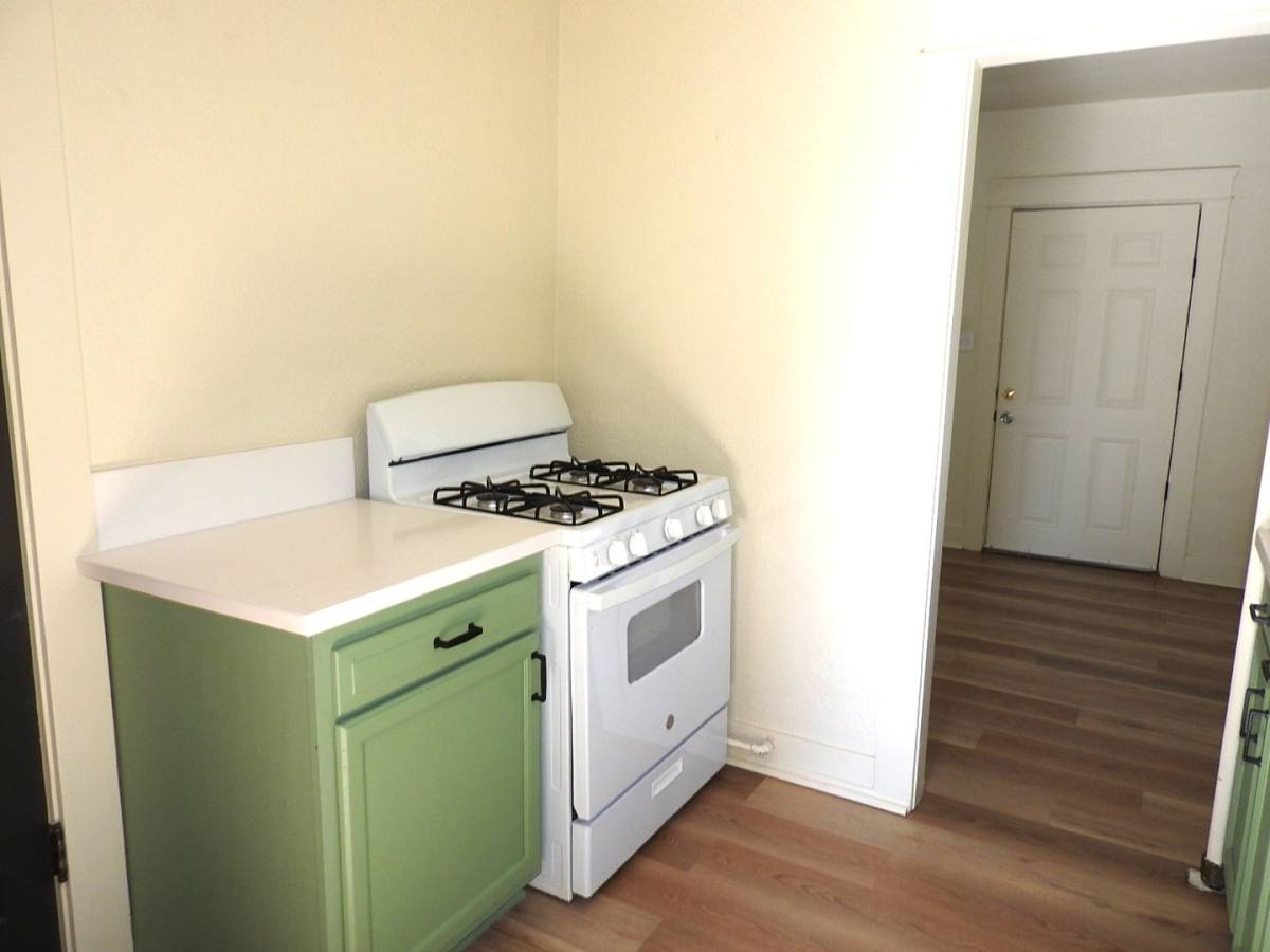 Apartment for rent at 3700 Crestwood Place, San Diego, CA 92103
