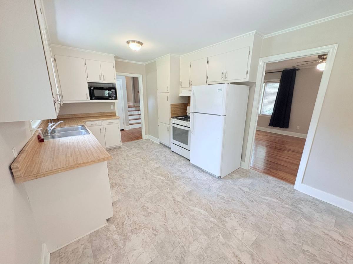 House for rent at 207 Holly Ave, Clemson, SC 29631