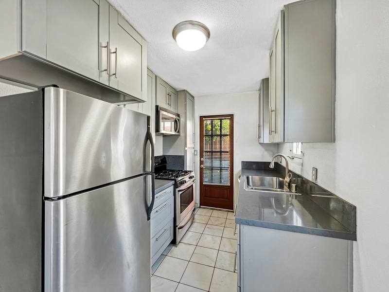 Condo for rent at 436 Fir St, San Diego, CA 92101