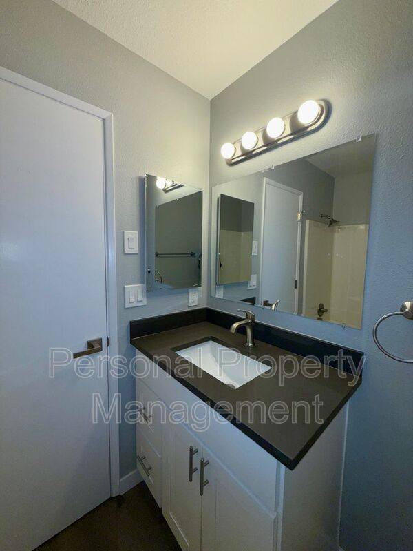 Townhouse for rent at 14008 NE 10th St, Vancouver, WA 98684
