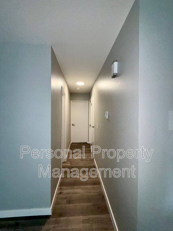 Townhouse for rent at 14008 NE 10th St, Vancouver, WA 98684