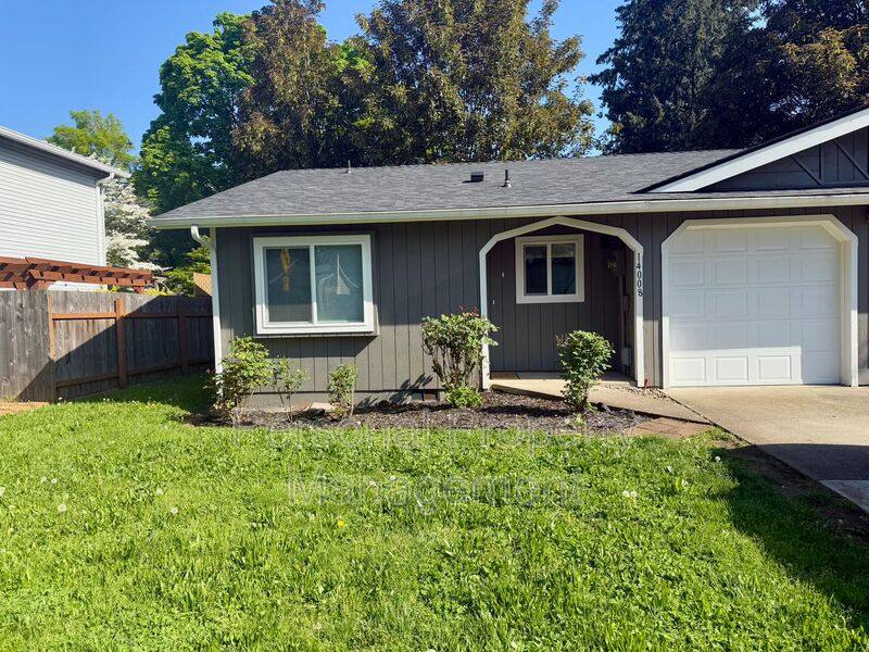 Townhouse for rent at 14008 NE 10th St, Vancouver, WA 98684
