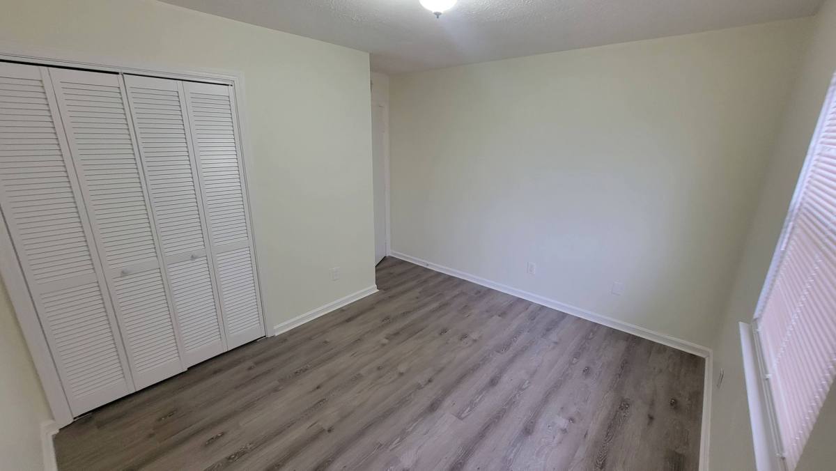 Apartment for rent at 6508 Hackel Dr, Louisville, KY 40258