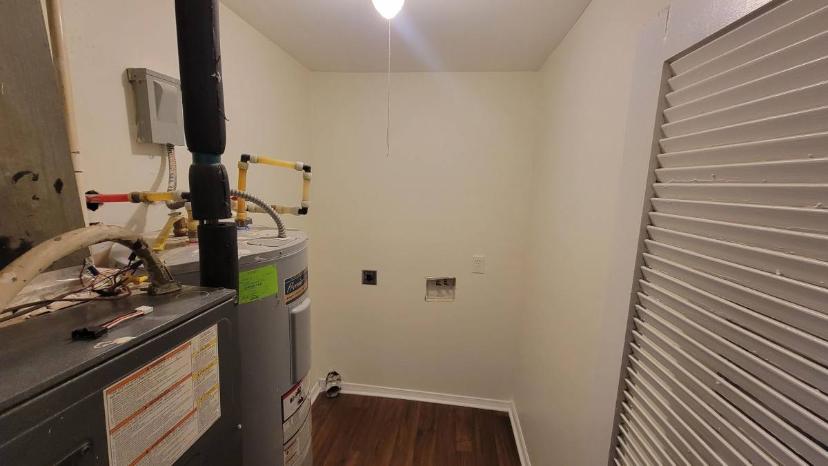 Apartment for rent at 6508 Hackel Dr, Louisville, KY 40258