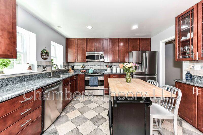 Townhouse for rent at 2107 Golf Course Dr, Reston, VA 20191