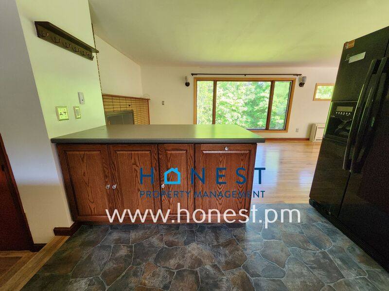 House for rent at 15 Thompson St, Augusta, ME 04330