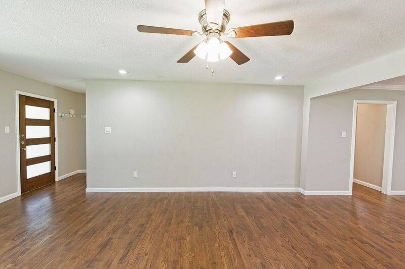 House for rent at 304 S Grove Rd, Richardson, TX 75081