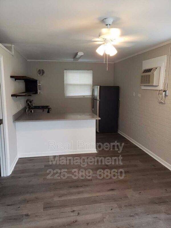 Apartment for rent at 1121 Aster St #5, Baton Rouge, LA 70802