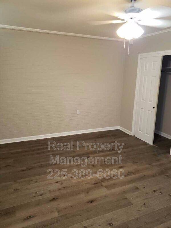 Apartment for rent at 1121 Aster St #5, Baton Rouge, LA 70802