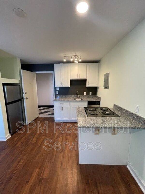 Apartment for rent at 718 S 5th Ave #10, Wilmington, NC 28401